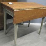 586 4479 DROP-LEAF TABLE